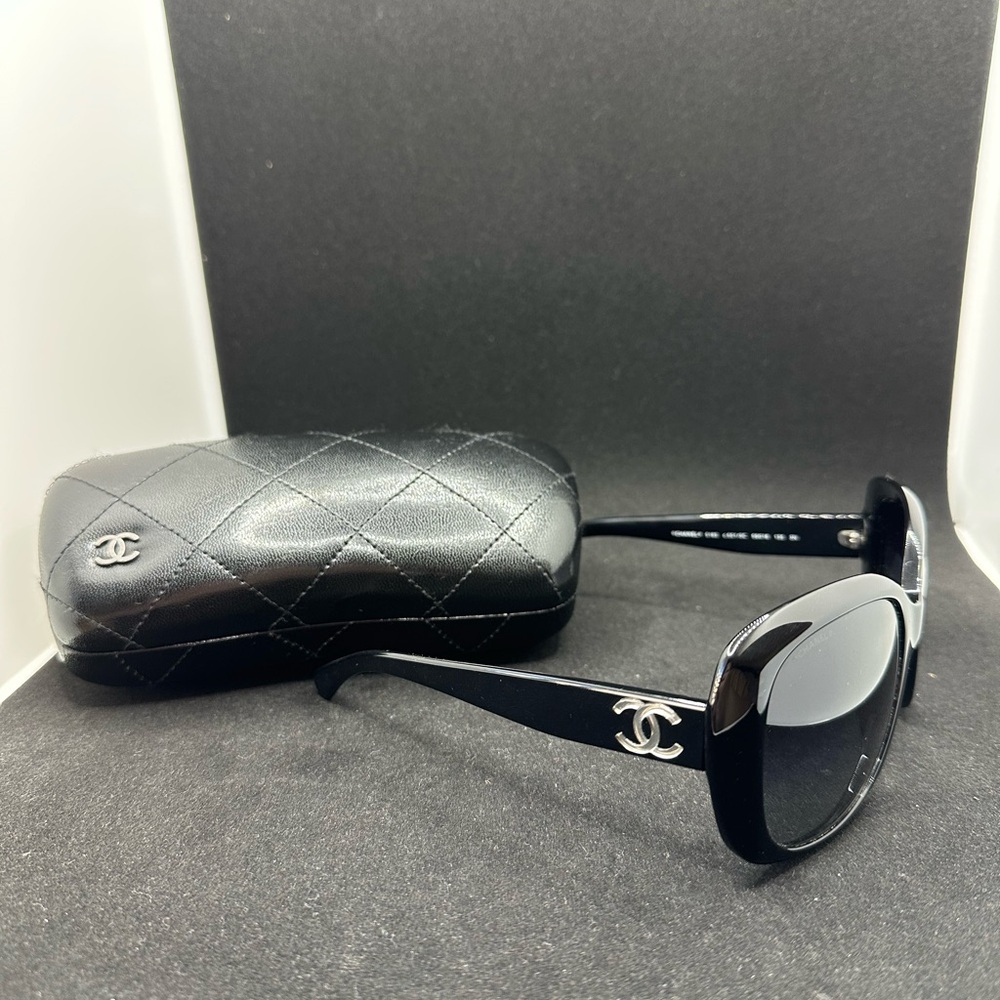 Vintage CHANEL Black Sunglasses with Quilted Case